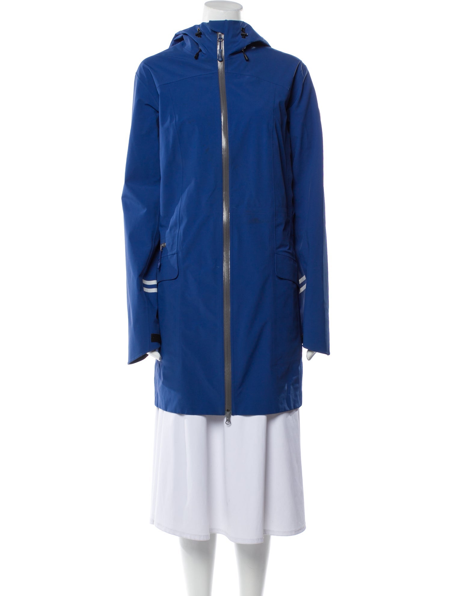 Canada Goose Coat - Blue Coats, Clothing - CDO42843 | The RealReal