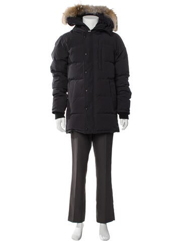 Canada Goose Outerwear Puffer Coat S