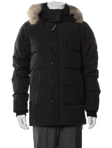 Canada Goose Outerwear Puffer Coat S