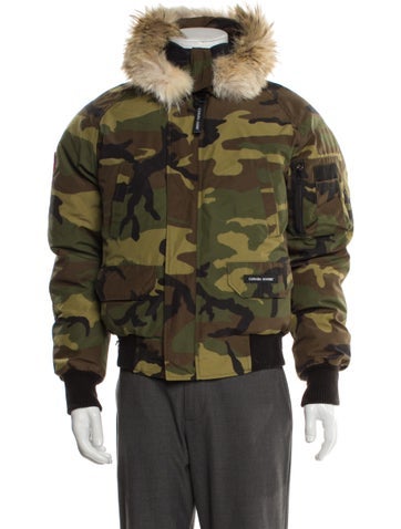 Canada Goose Outerwear Camouflage Print Puffer Coat XS