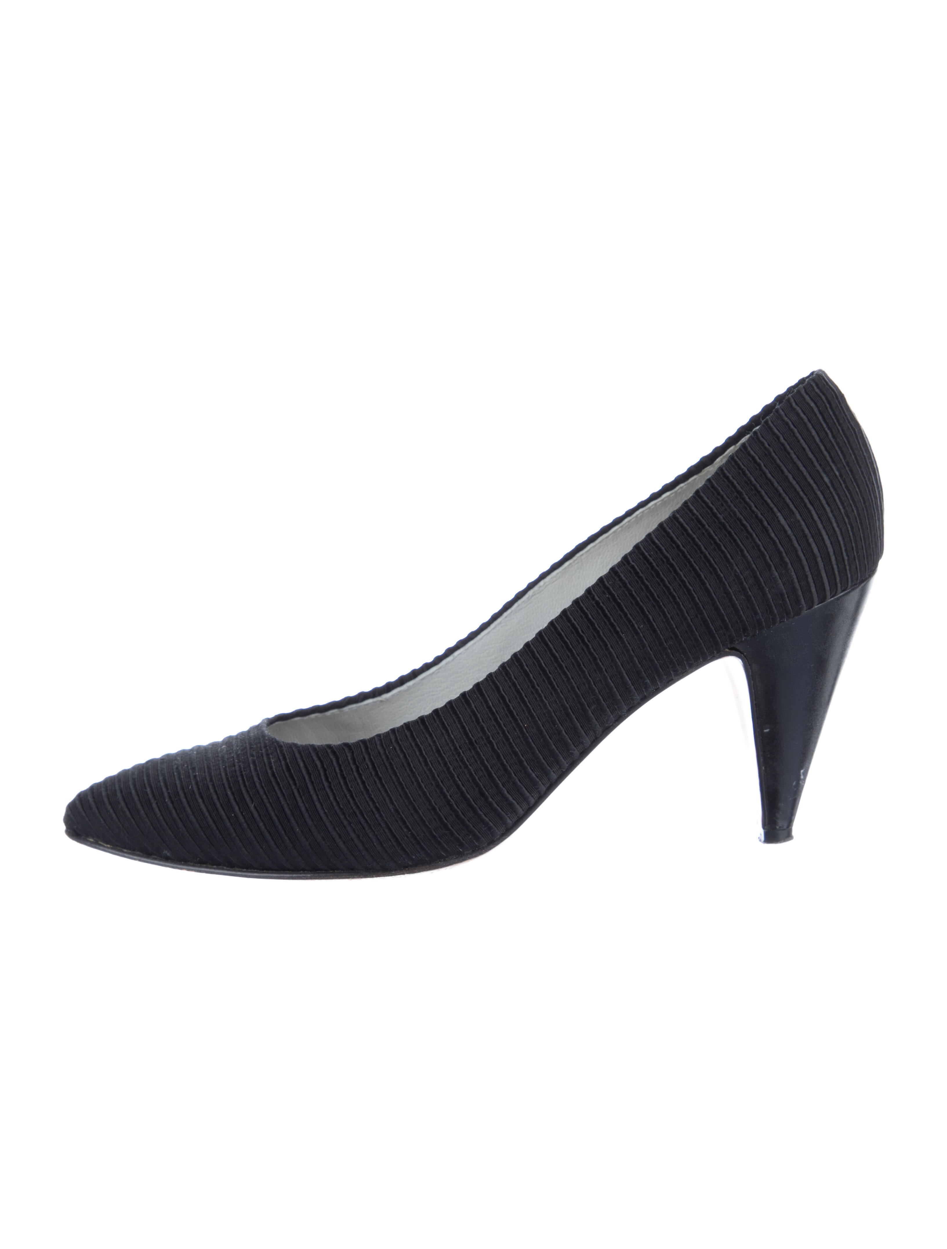 casadei pumps