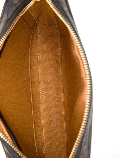 Celine Signature Triomphe Medium 2022