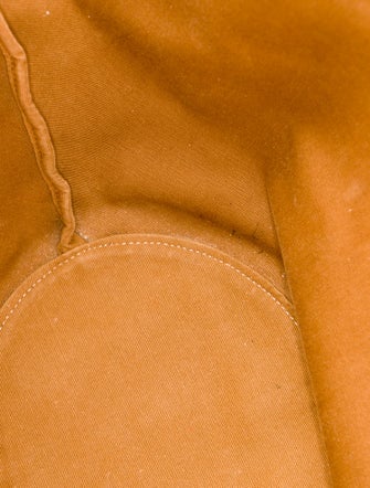 Celine Triomphe Couffin Medium 2022