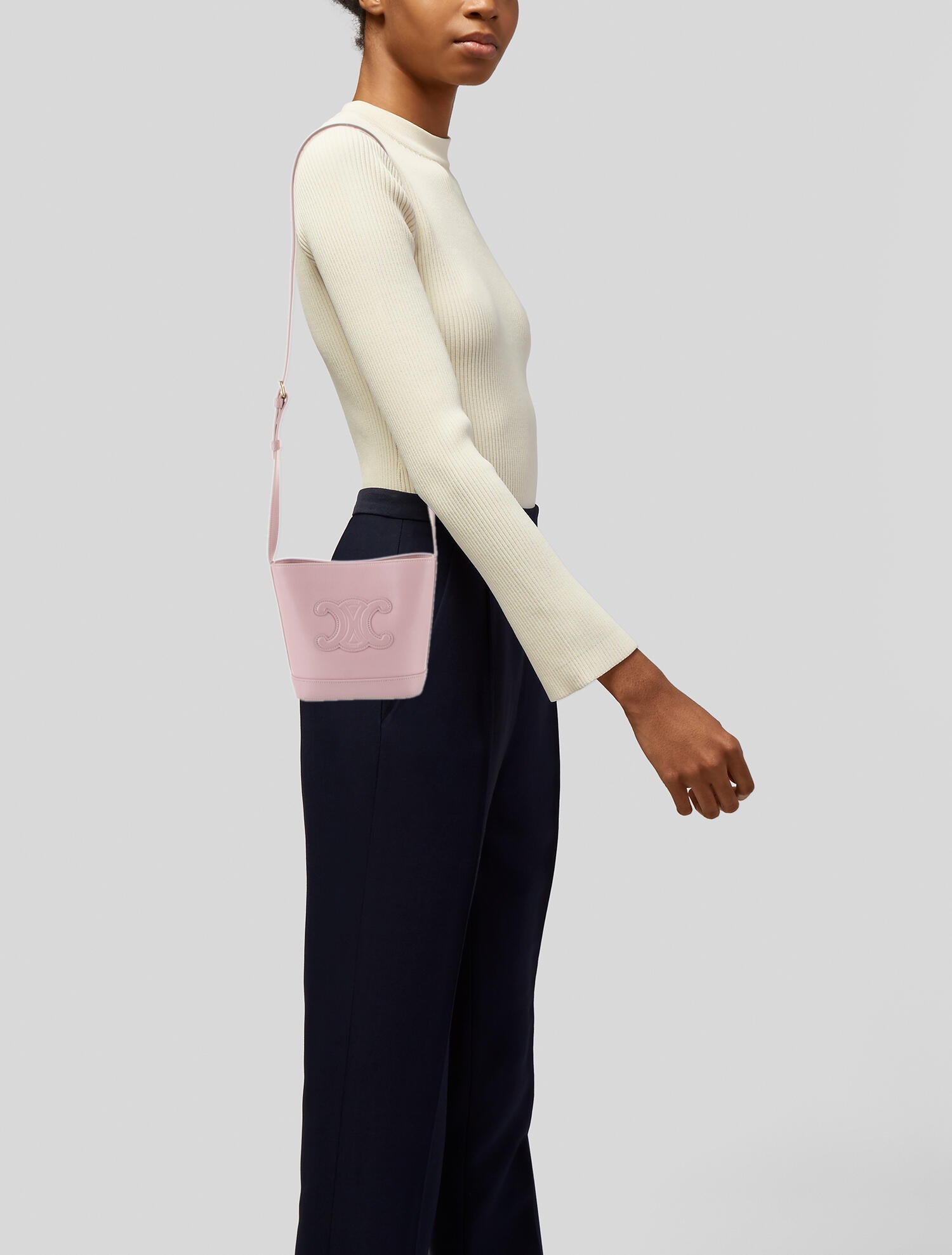 ポーチ Celine Cuir Triomphe small bag Celine Small Cuir Triomphe Box Crossbody Bag - Yellow Bucket