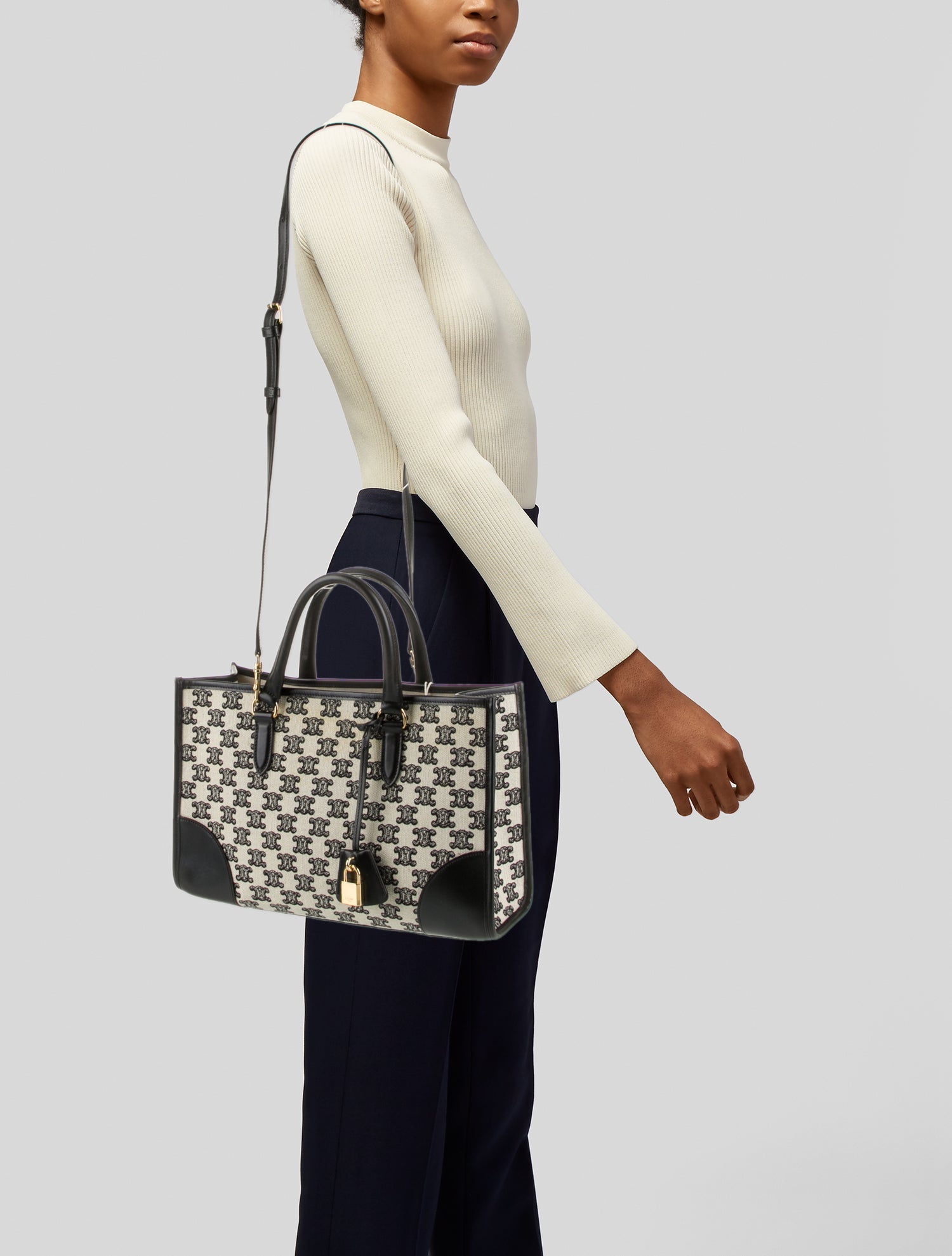 Celine 2022 Cabas Drawstring Cuir Triomphe - Black Totes