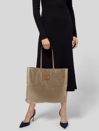 Celine Macadam Triomphe