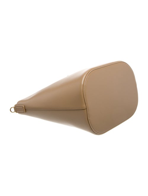 Celine Triomphe Louise Medium 2025