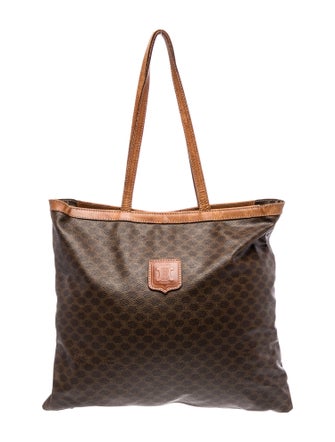 Celine Macadam Triomphe