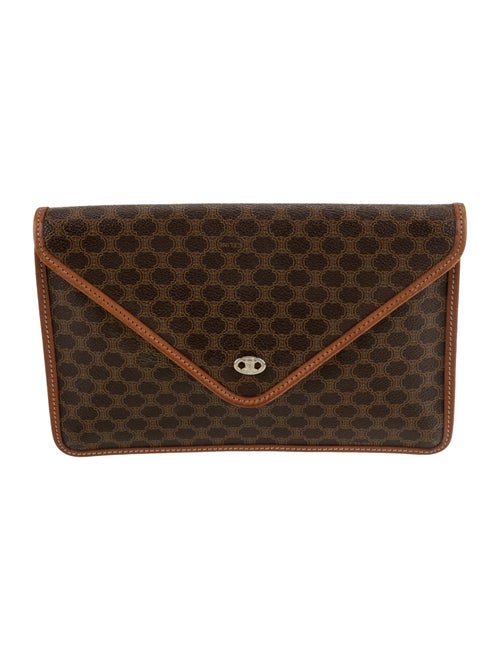 Celine Macadam Portfolio