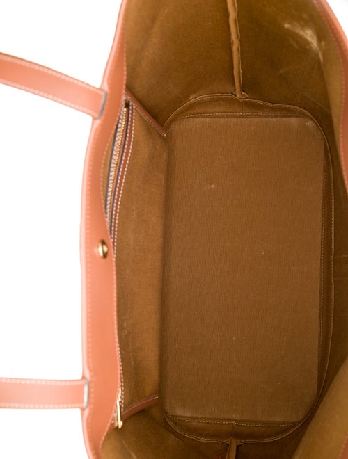 Celine Triomphe Tote Medium 2023