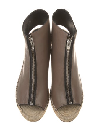 Celine Leather Whipstitch Trim Slingback Pumps