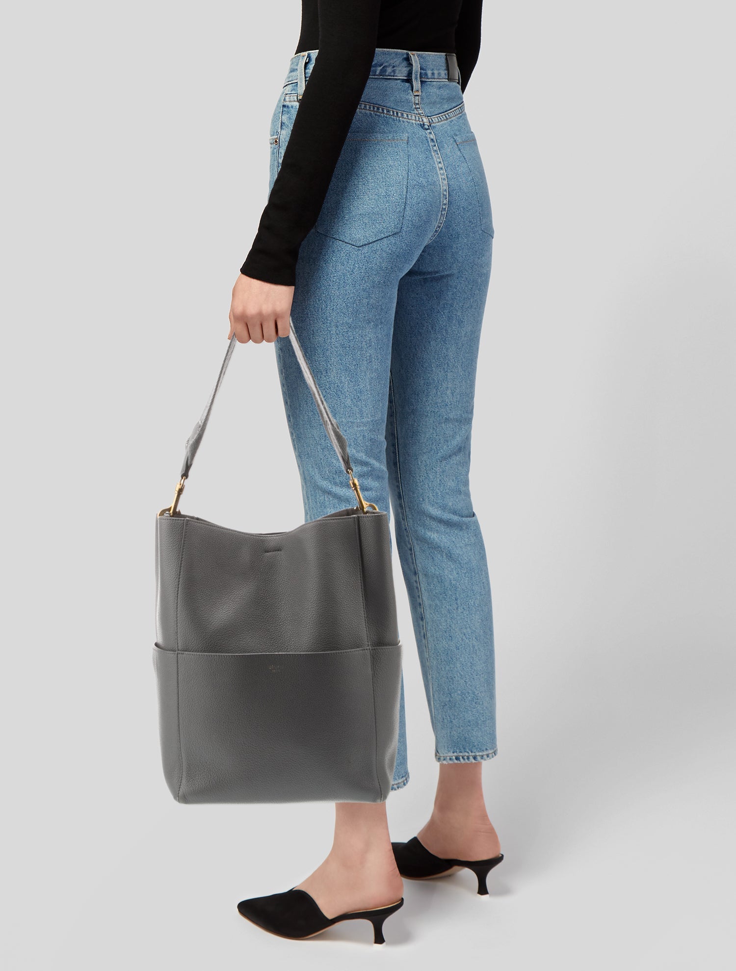 Celine Triomphe Seau Sangle Medium