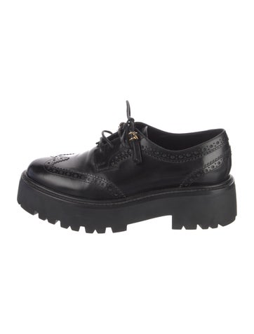Pre-owned Celine Leather Tassel Accents Oxfords In Black