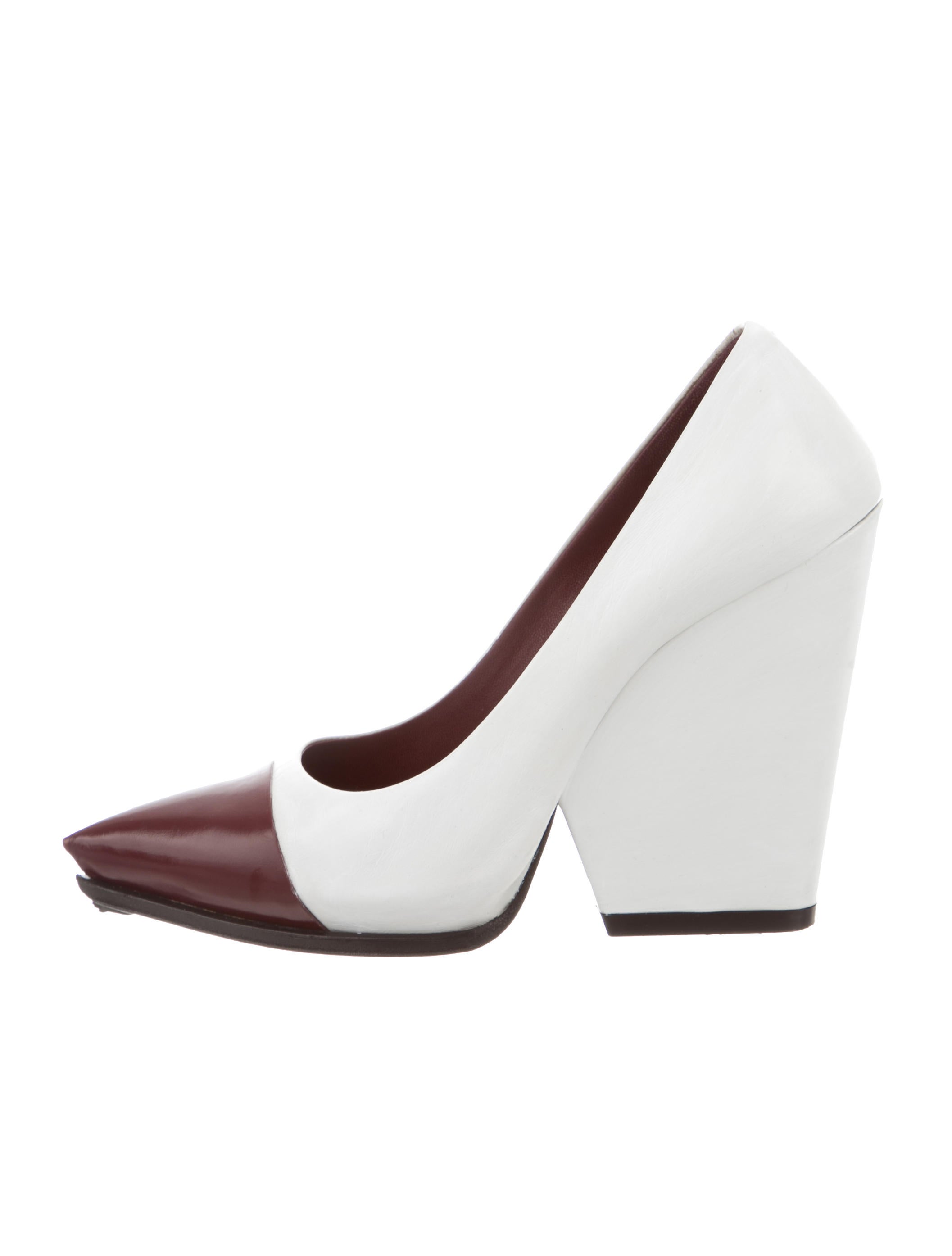 Celine Céline Leather Cap-Toe Pumps
