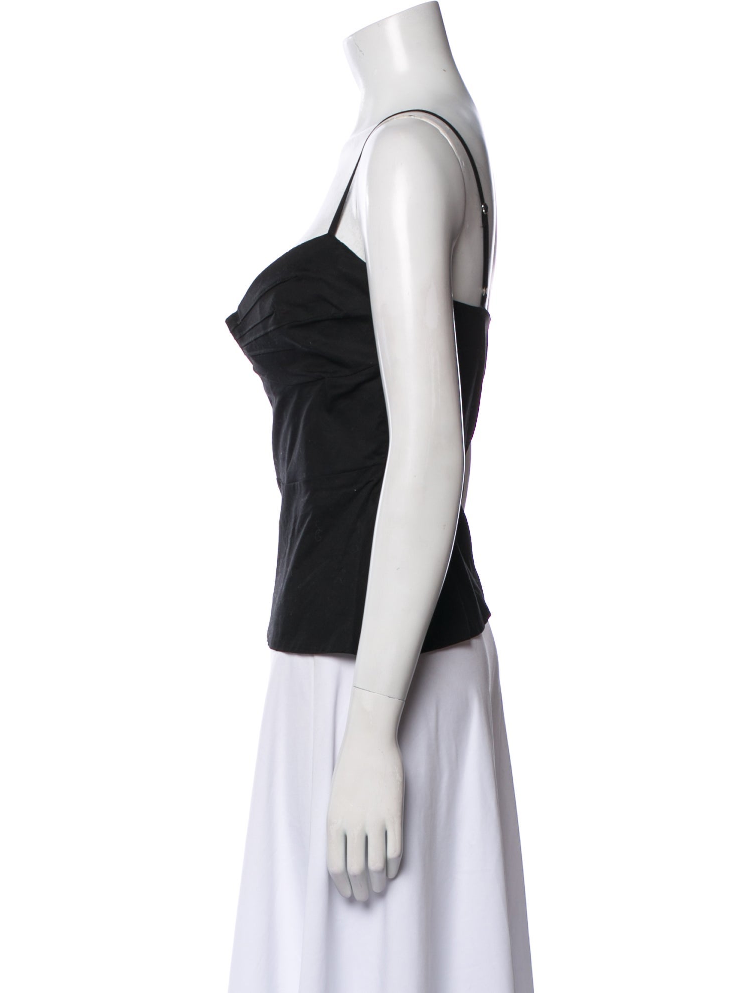 GWYN V-Neck Sleeveless Top