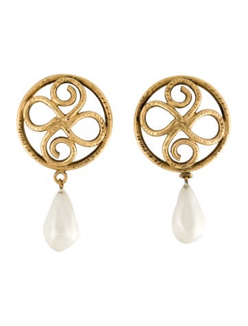 Chanel Clip-On Vintage Faux Pearl Earrings