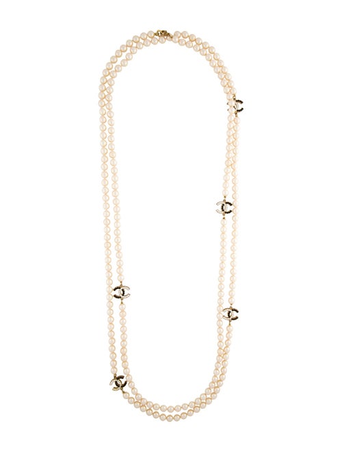 Chanel Faux Pearl & Strass CC Station Beaded Necklace