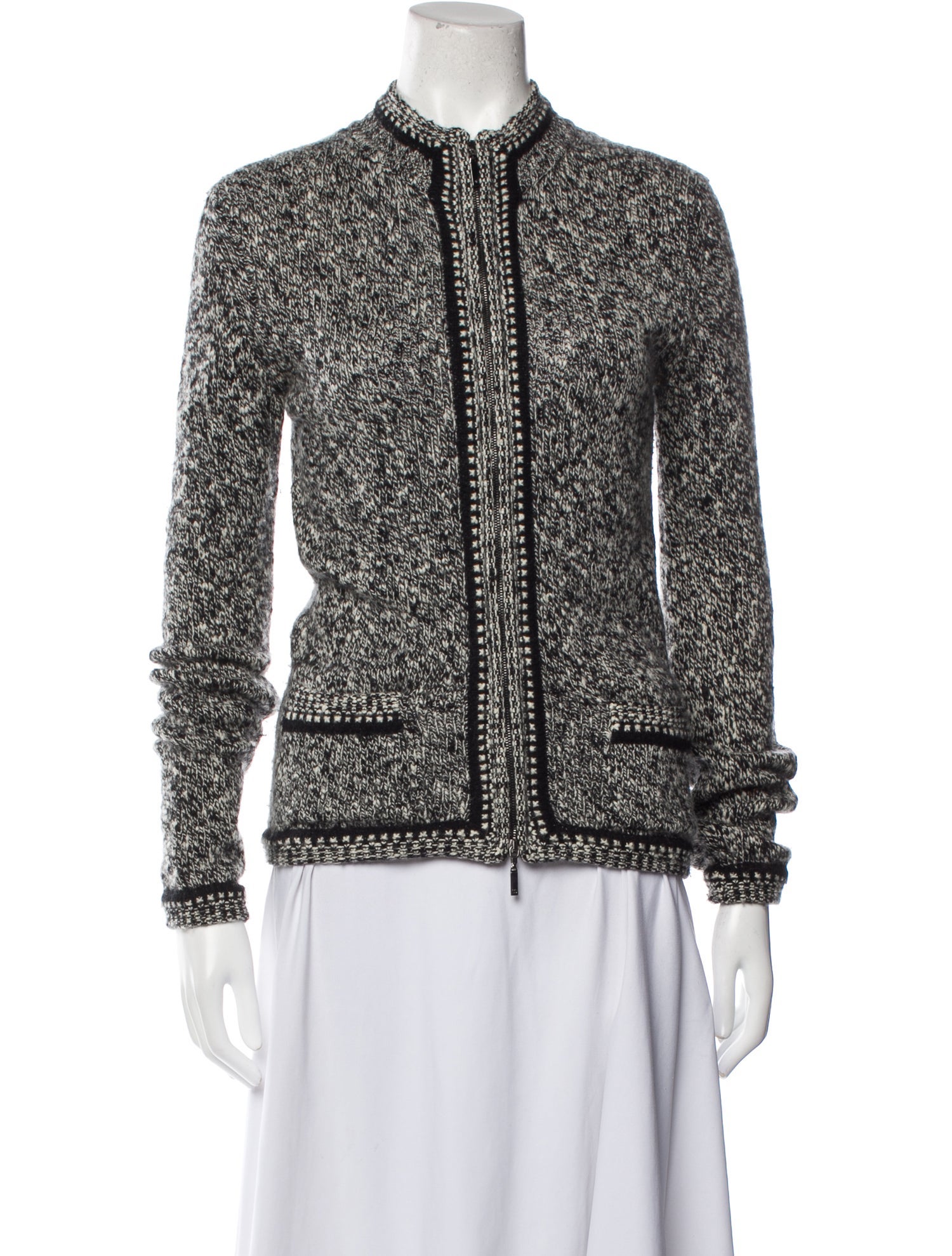 CHANEL 25S LONG-SLEEVE SWEATER 534