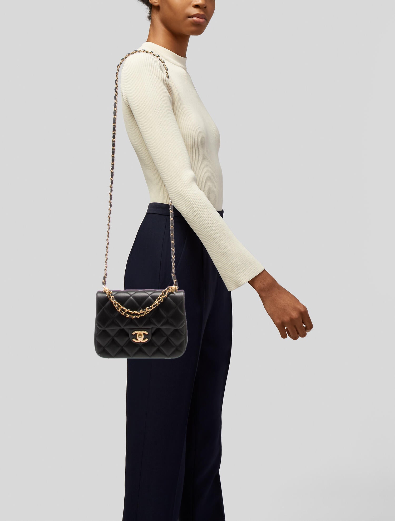 Chanel 2024 Pearl Twist Mini Flap Bag - Black Shoulder Bags
