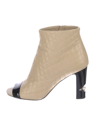 Chanel Interlocking CC Logo Leather Boots