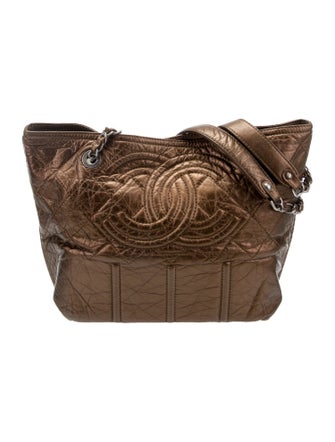 Chanel Shopping in Moscou Tote