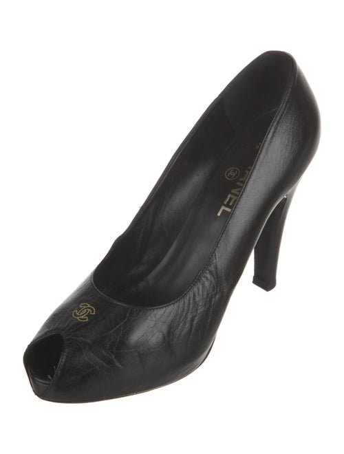 Chanel 2010's Interlocking CC Logo Pumps