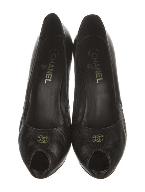 Chanel 2010's Interlocking CC Logo Pumps