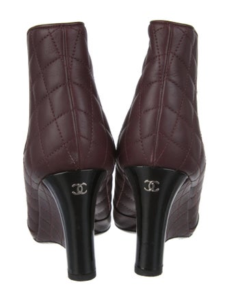 Chanel 2012 Interlocking CC Logo Chelsea Boots