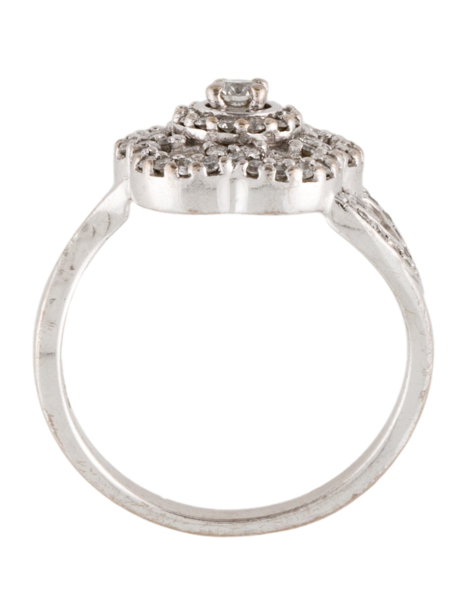 Chanel 18K Camélia Ring