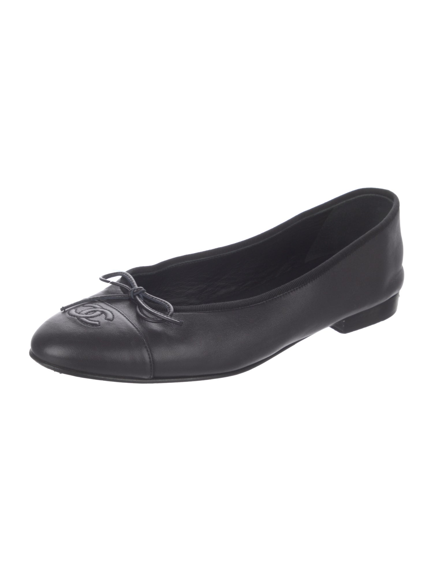 Chanel Interlocking CC Logo Leather Ballet Flats