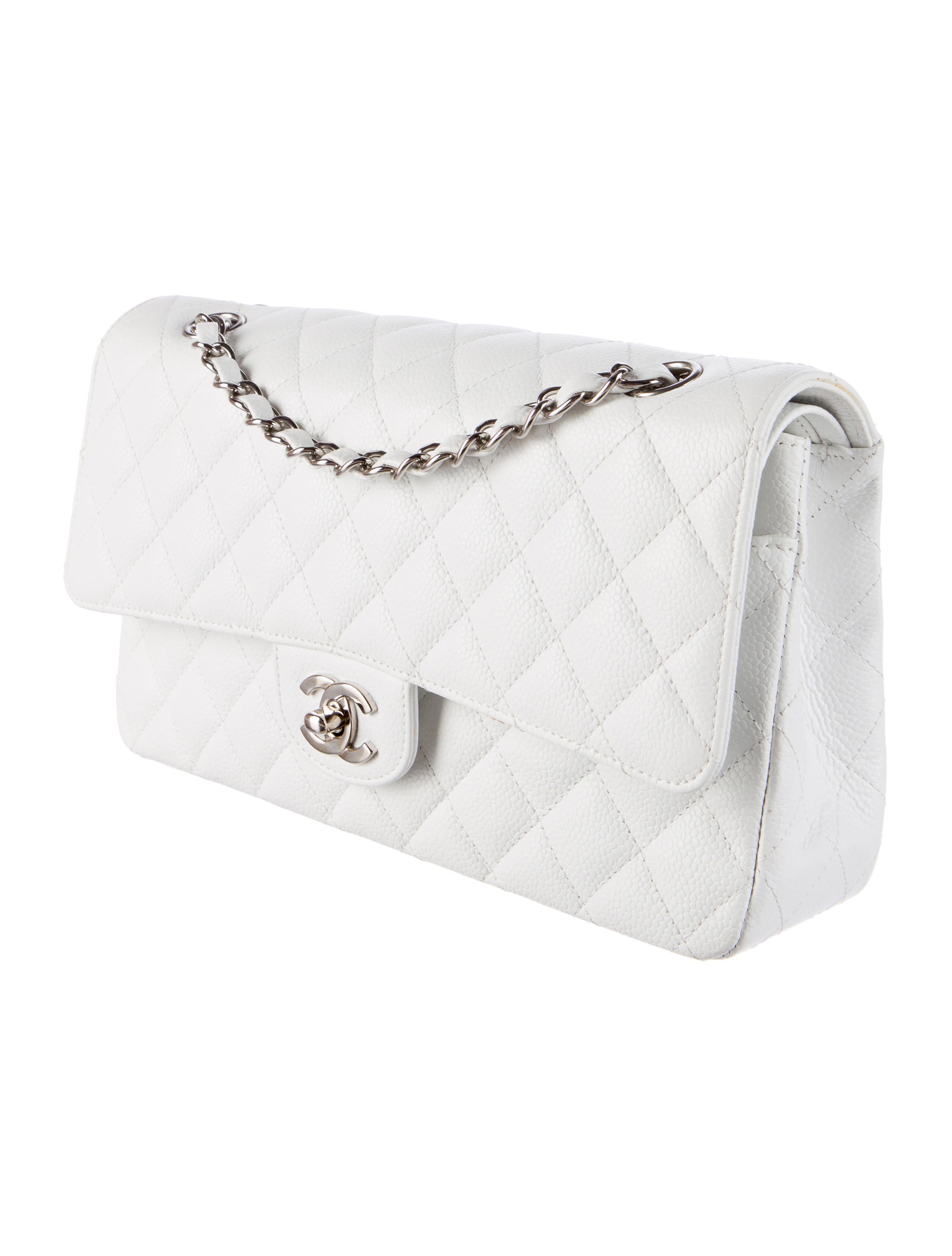 chanel classic flap bag cream
