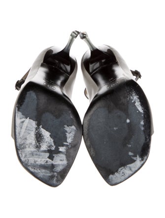 Chanel 2000 Leather Sandals