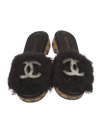 Chanel 2022 Interlocking CC Logo Slides