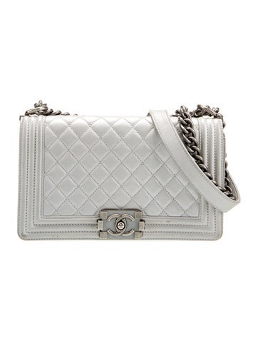 Chanel Crossbody Bags Medium Boy Bag