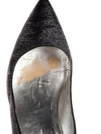 Chanel 2010's Interlocking CC Logo Pumps