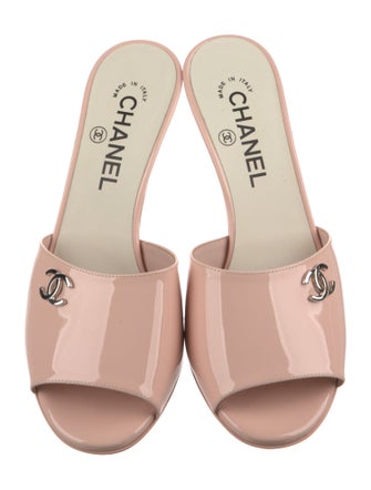 Chanel 2023 Interlocking CC Logo Slides