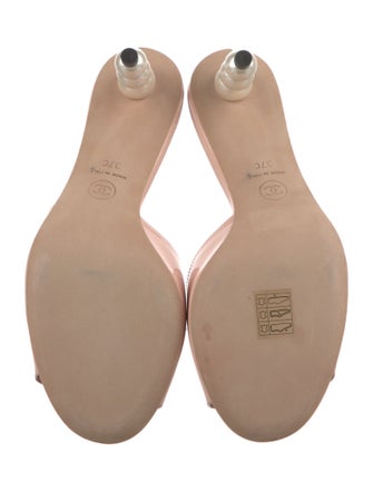 Chanel 2023 Interlocking CC Logo Slides