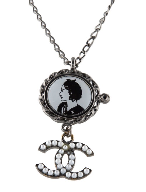 Chanel Faux Pearl Mademoiselle Pendant Necklace
