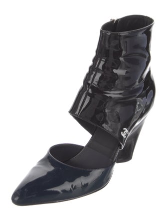 Chanel 2020 Interlocking CC Logo Boots