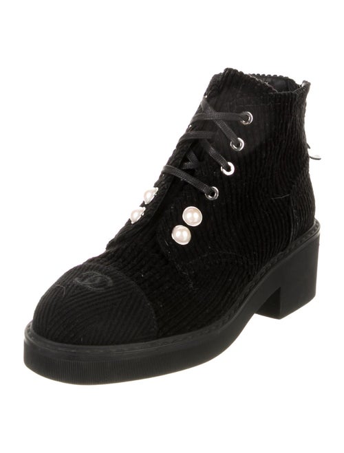Chanel 2018 Interlocking CC Logo Lace-Up Boots