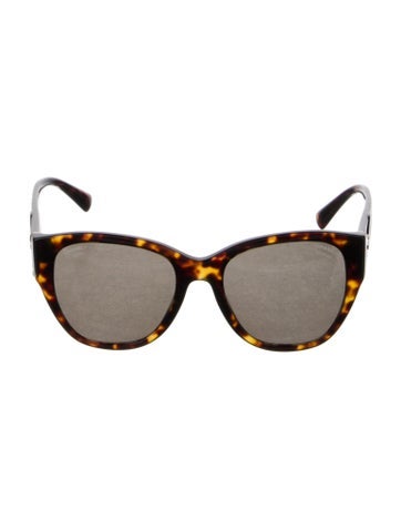 Chanel Sunglasses Interlocking CC Logo Oversize