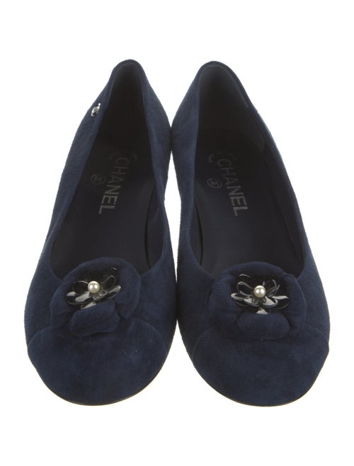 Chanel 2017 Interlocking CC Logo Pumps