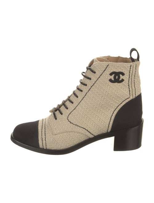 Chanel 2019 Interlocking CC Logo Lace-Up Boots