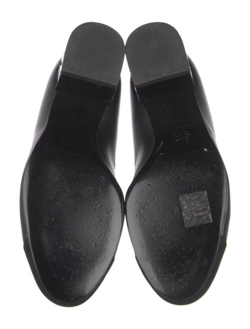 Chanel 2023 Interlocking CC Logo Pumps