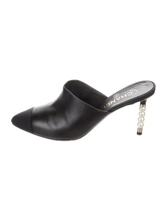 Chanel 2020 Interlocking CC Logo Mules