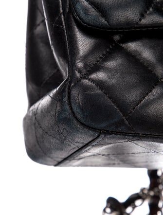 Chanel Classic Maxi Double Flap Bag