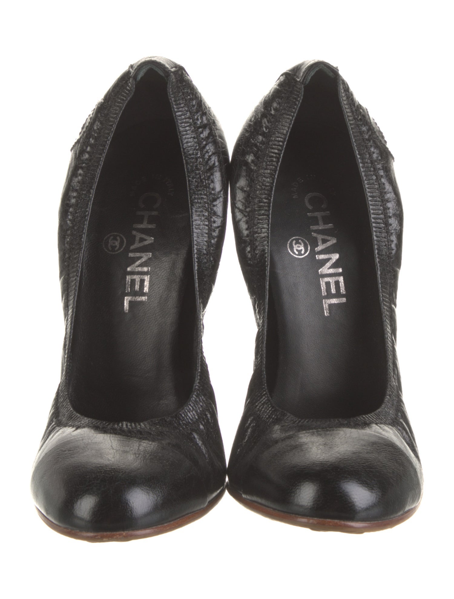 Chanel 2008 Leather Pumps