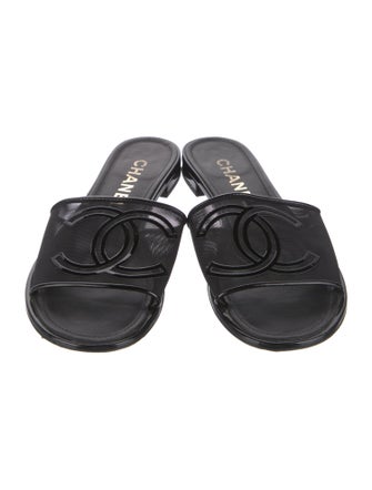 Chanel 2021 Interlocking CC Logo Slides