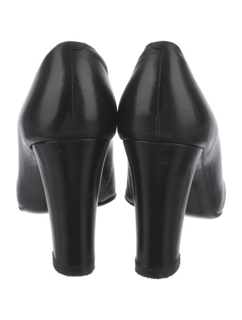 Chanel Interlocking CC Logo Leather Pumps