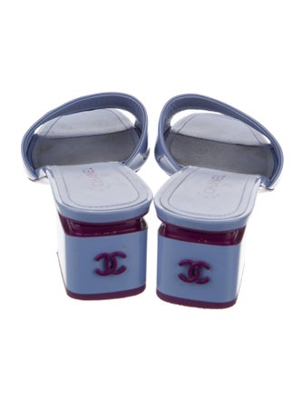 Chanel 2022 Interlocking CC Logo Slides